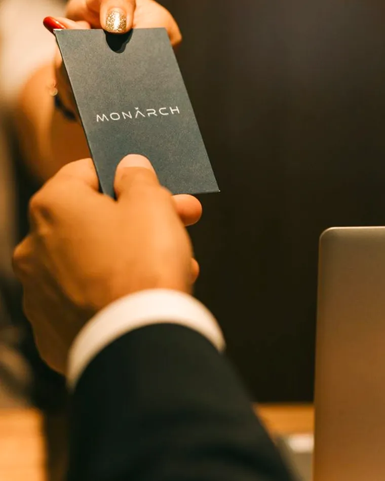 MONARCH — tailor-made travel editorial